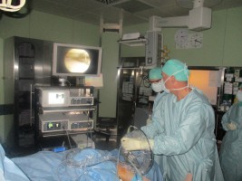 Foto intraoperatoria di artroscopia al ginocchio effettuata dal Dott. Osti all'Hesperia Hospital di Modena