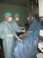 Foto intraoperatoria di artroscopia al ginocchio per lesione meniscale effettuata dal Dott. Leonardo Osti all'Hesperia Hospital di Modena